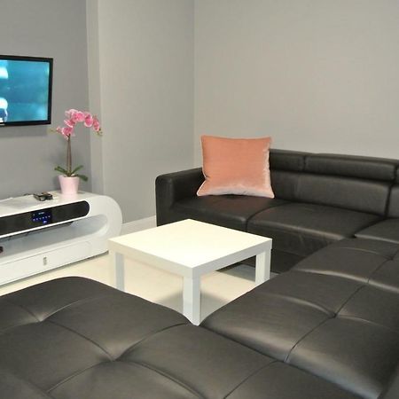 Apartamenty Centrum- Kochanowskiego -Dawniej Two-Bedroom Apartment Zelená Hora Exteriér fotografie