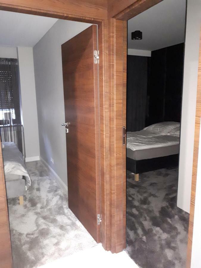 Apartamenty Centrum- Kochanowskiego -Dawniej Two-Bedroom Apartment Zelená Hora Exteriér fotografie