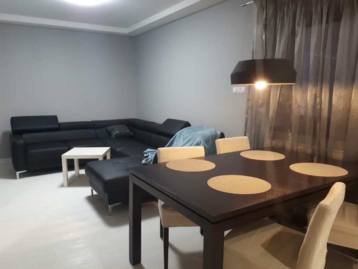 Apartamenty Centrum- Kochanowskiego -Dawniej Two-Bedroom Apartment Zelená Hora Exteriér fotografie