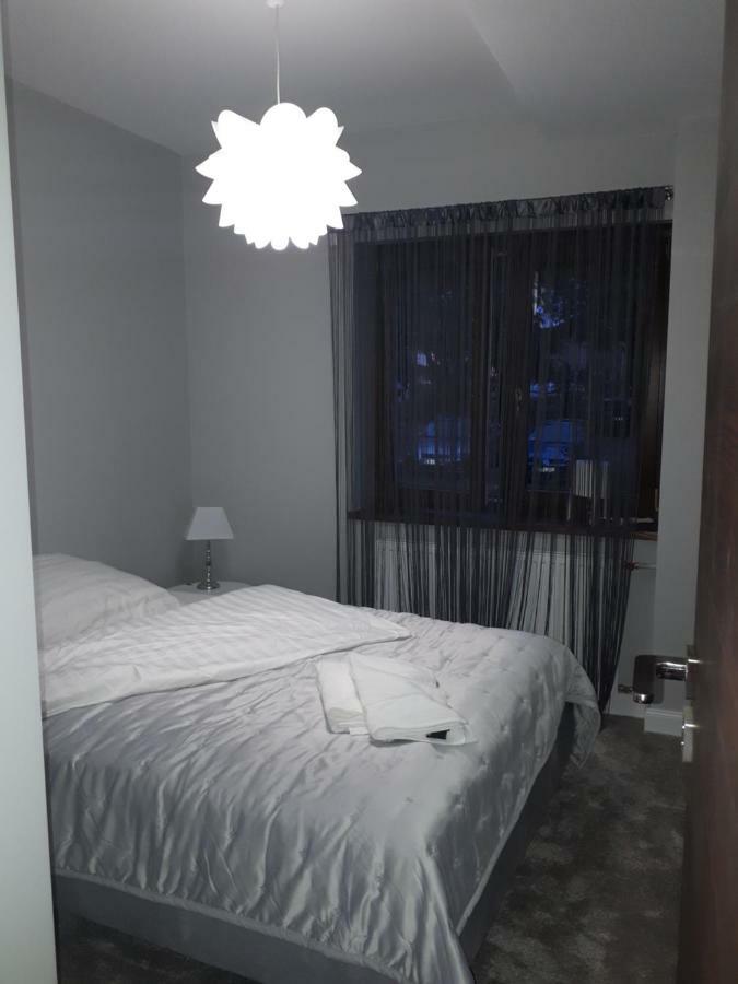 Apartamenty Centrum- Kochanowskiego -Dawniej Two-Bedroom Apartment Zelená Hora Exteriér fotografie
