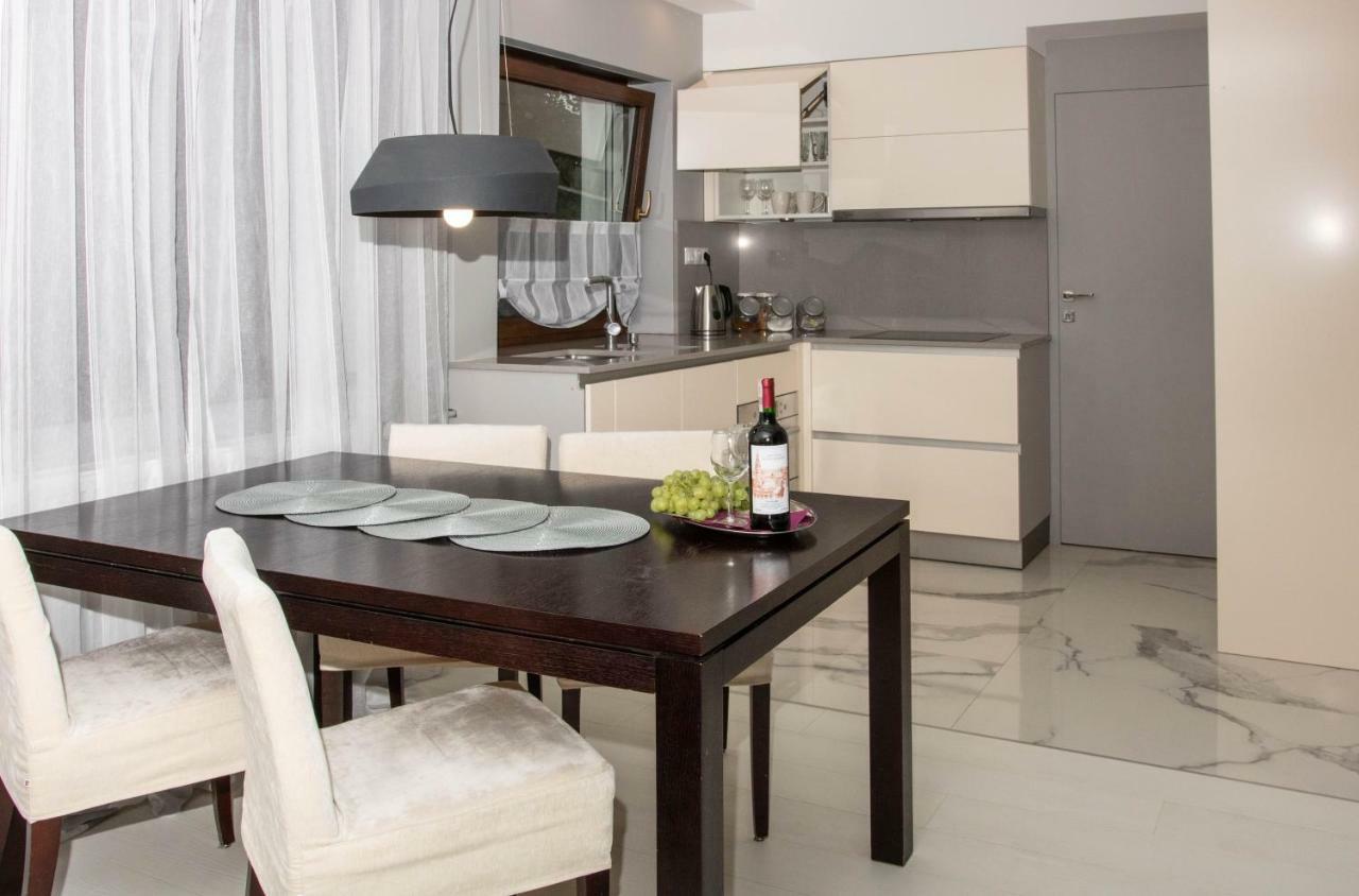 Apartamenty Centrum- Kochanowskiego -Dawniej Two-Bedroom Apartment Zelená Hora Exteriér fotografie
