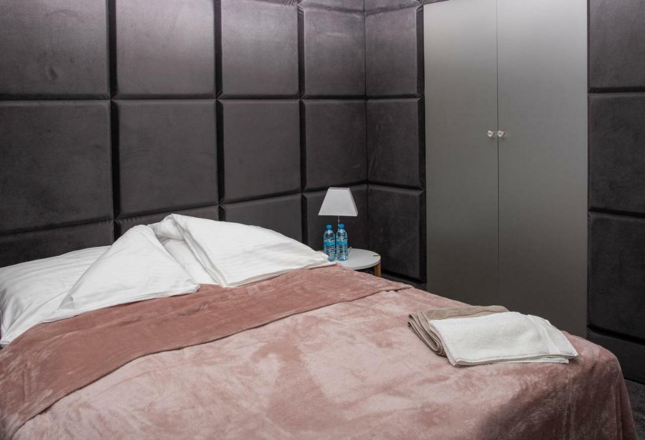 Apartamenty Centrum- Kochanowskiego -Dawniej Two-Bedroom Apartment Zelená Hora Exteriér fotografie