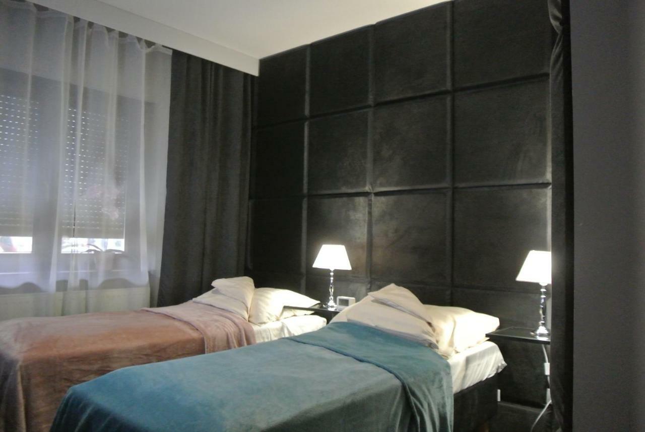 Apartamenty Centrum- Kochanowskiego -Dawniej Two-Bedroom Apartment Zelená Hora Exteriér fotografie