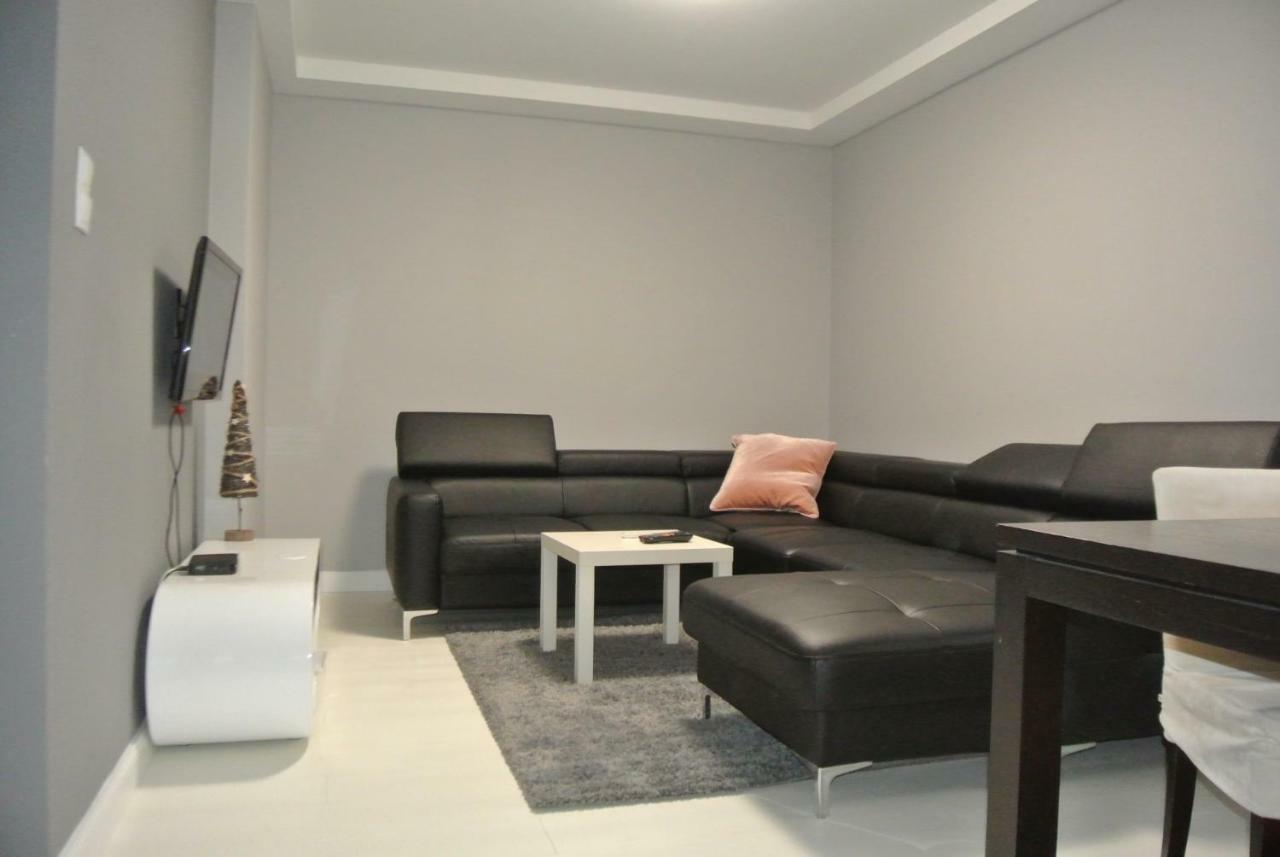 Apartamenty Centrum- Kochanowskiego -Dawniej Two-Bedroom Apartment Zelená Hora Exteriér fotografie