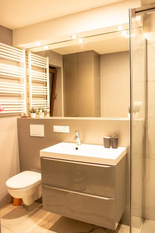 Apartamenty Centrum- Kochanowskiego -Dawniej Two-Bedroom Apartment Zelená Hora Exteriér fotografie